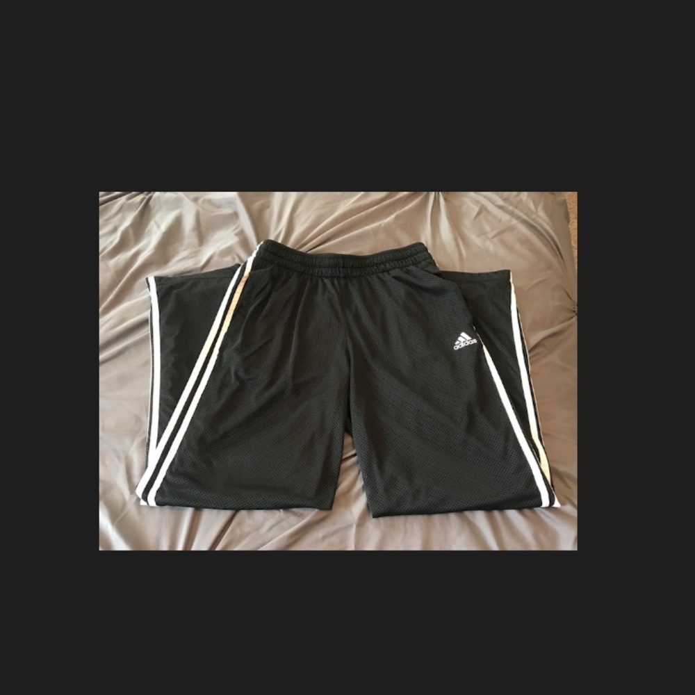 Men’s Adidas basketball pants